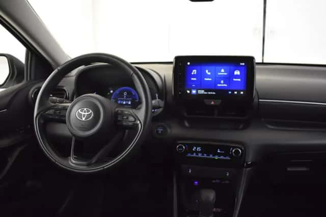 Toyota Yaris (2024) thumbnail 4