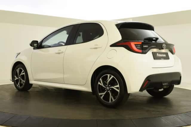 Toyota Yaris (2024) thumbnail 6