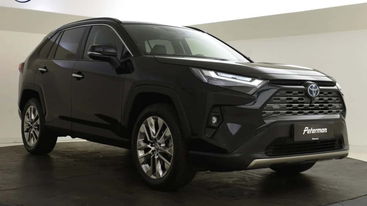 Toyota RAV4 (2023) — foto 1