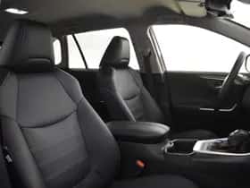 Toyota RAV4 (2023) thumbnail 3