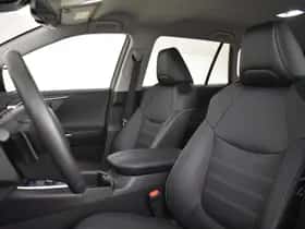 Toyota RAV4 (2023) thumbnail 9