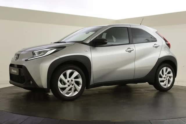 Toyota Aygo (2022) thumbnail 5