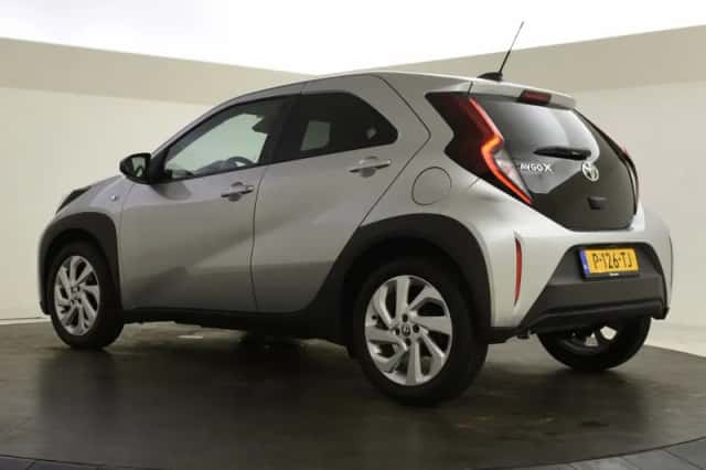 Toyota Aygo (2022) thumbnail 6