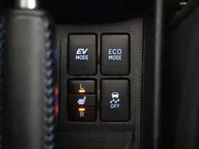 Toyota Yaris (2018) thumbnail 14