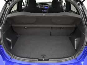 Toyota Yaris (2018) thumbnail 25