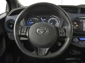 Toyota Yaris (2018) thumbnail 9