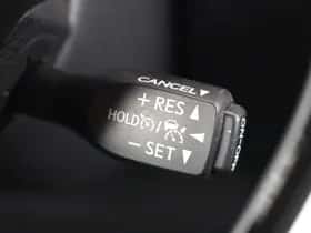 Toyota C-HR (2019) thumbnail 19