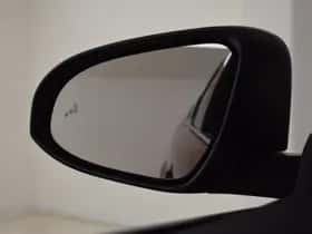 Toyota C-HR (2019) thumbnail 29