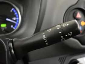 Toyota Yaris (2016) thumbnail 17