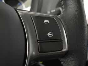 Toyota Yaris (2016) thumbnail 18