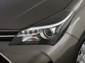 Toyota Yaris (2016) thumbnail 8