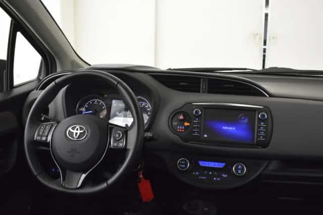 Toyota Yaris (2020) thumbnail 4