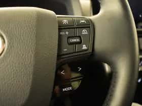 Toyota C-HR (2024) thumbnail 16