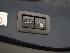 Toyota C-HR (2024) thumbnail 27