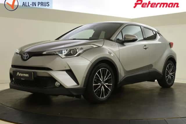 Toyota C-HR (2017) thumbnail 1