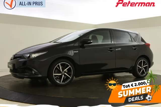 Toyota Auris (2018) thumbnail 1