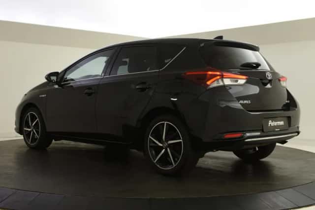 Toyota Auris (2018) thumbnail 6