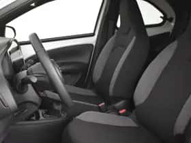 Toyota Aygo (2024) thumbnail 15