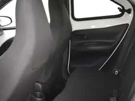 Toyota Aygo (2024) thumbnail 16
