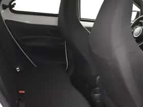 Toyota Aygo (2024) thumbnail 19