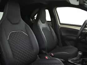 Toyota Aygo (2022) thumbnail 3