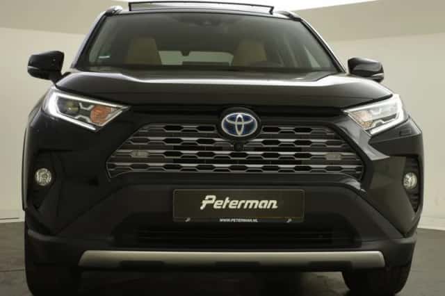 Toyota RAV4 (2021) thumbnail 3