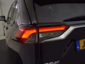 Toyota RAV4 (2021) thumbnail 32