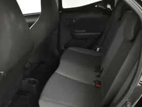 Toyota Aygo (2019) thumbnail 12
