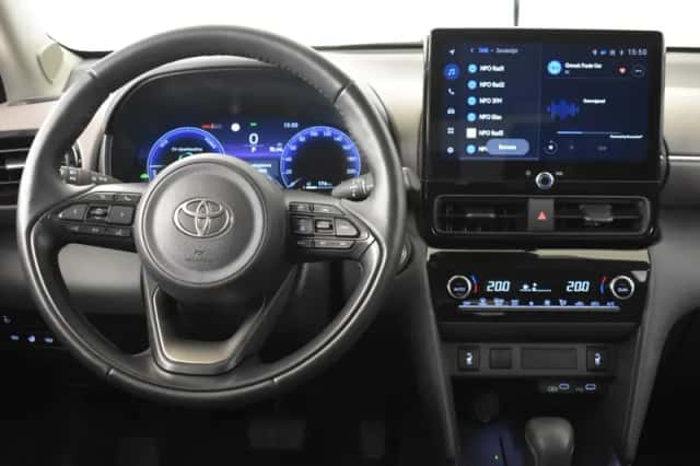 Toyota Yaris Cross (2025) thumbnail 3
