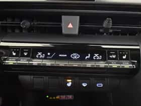 Toyota C-HR (2025) thumbnail 23