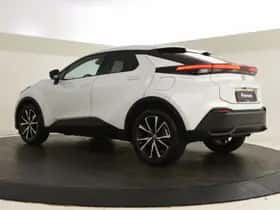 Toyota C-HR (2025) thumbnail 6