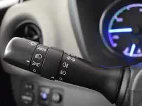 Toyota Yaris (2017) thumbnail 16