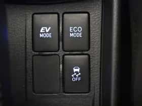 Toyota Yaris (2017) thumbnail 23