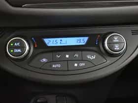 Toyota Yaris (2019) thumbnail 13