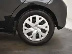Toyota Yaris (2019) thumbnail 19