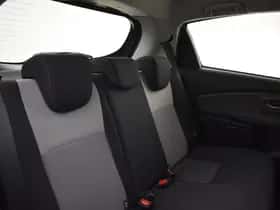 Toyota Yaris (2019) thumbnail 23