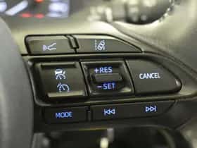 Toyota Yaris (2023) thumbnail 18