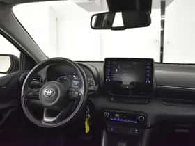 Toyota Yaris (2023) thumbnail 4