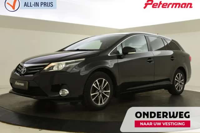 Toyota Avensis (2014) thumbnail 1