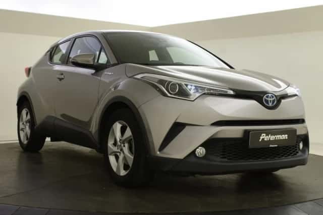 Toyota C-HR (2017) thumbnail 6