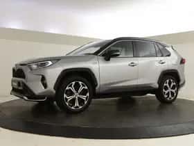Toyota RAV4 (2022) thumbnail 2
