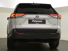 Toyota RAV4 (2022) thumbnail 8