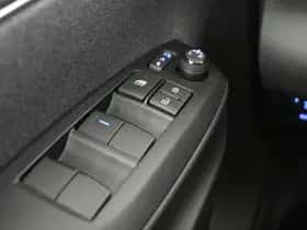 Toyota Yaris Cross (2021) thumbnail 25