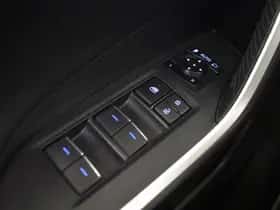 Toyota RAV4 (2023) thumbnail 24