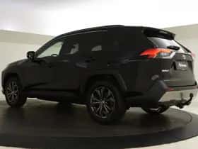 Toyota RAV4 (2023) thumbnail 6