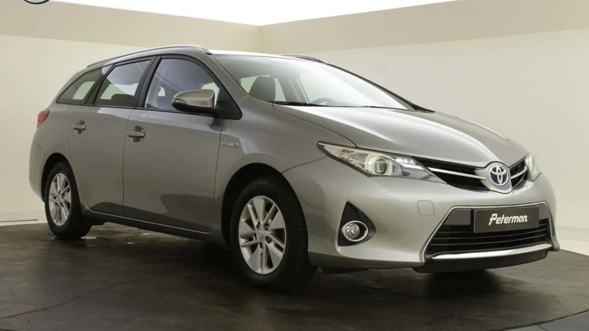Toyota Auris (2013) — foto 1