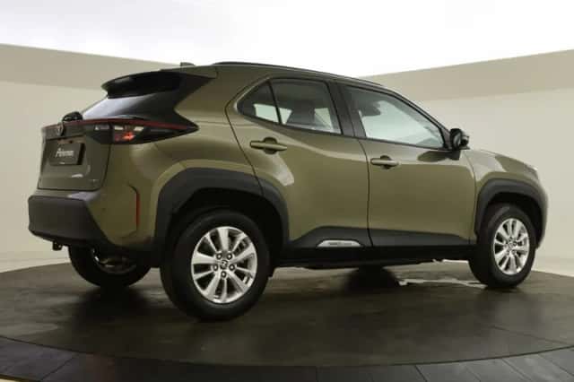 Toyota Yaris Cross (2024) thumbnail 2