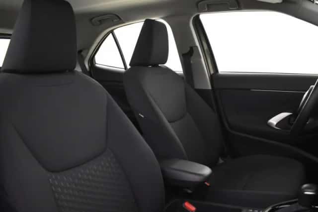 Toyota Yaris Cross (2024) thumbnail 3