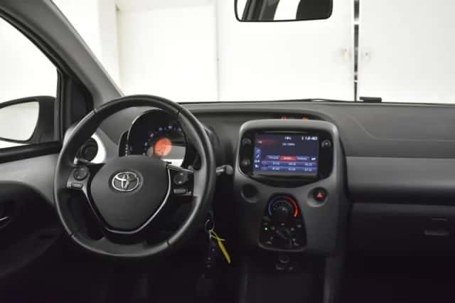 Toyota Aygo (2020) thumbnail 3
