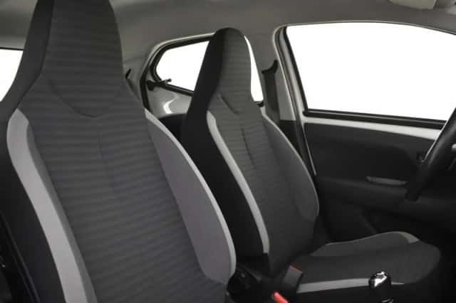 Toyota Aygo (2020) thumbnail 4